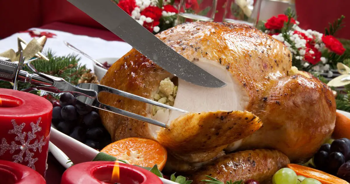 Mum decides to cook her family Christmas dinner before lockdown