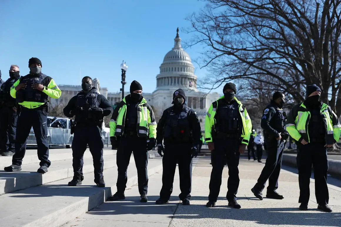 Capitol Police arrests woman who brought guns to the Hill to talk Jan. 6