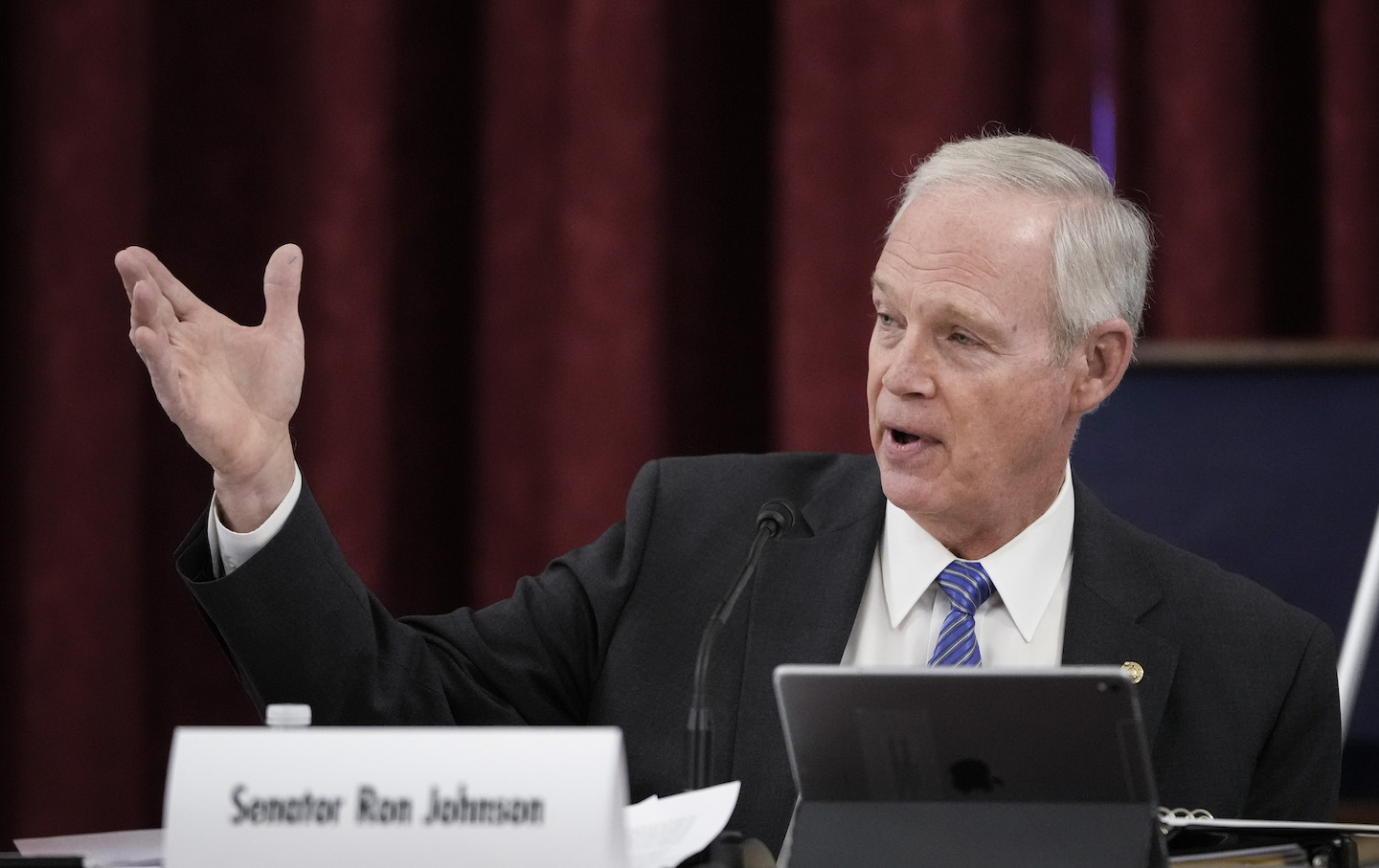 Ron Johnson’s Reelection Strategy Is to Amplify Covid Conspiracy Theories