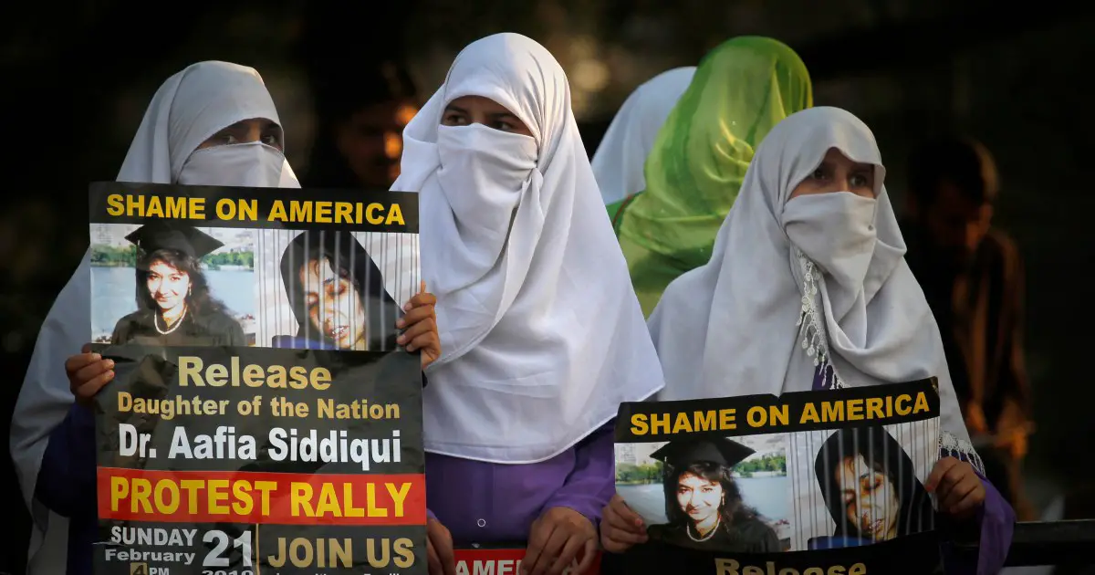 Who is Aafia Siddiqui, the federal prisoner at the center of the Texas hostage situation?