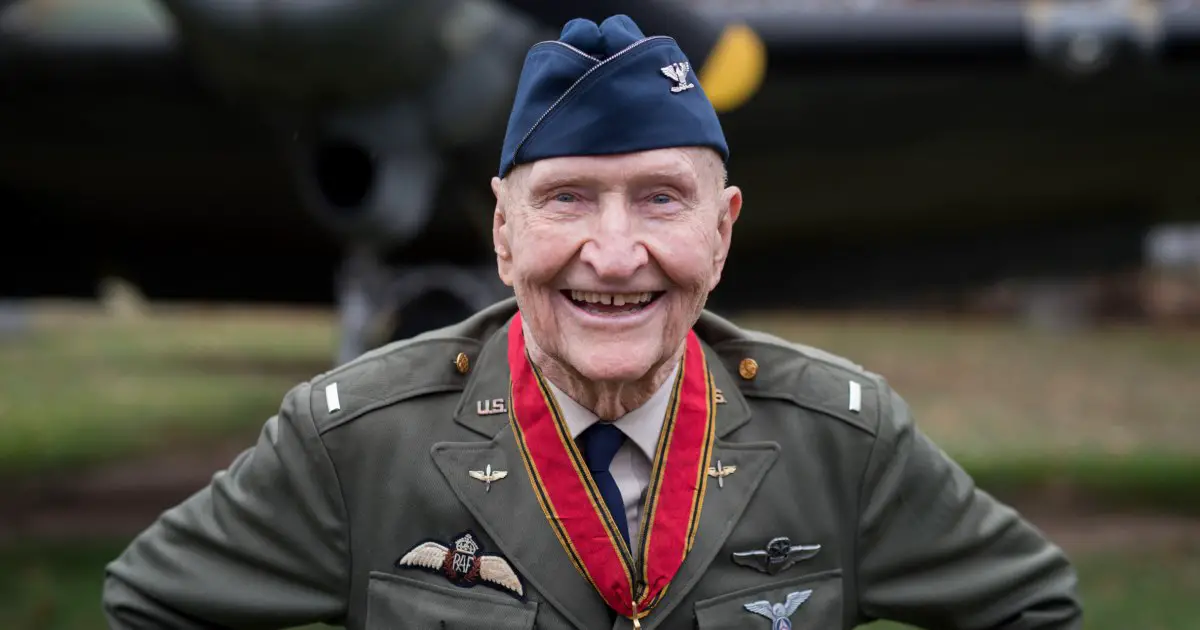 'Candy Bomber' from Berlin Airlift Gail Halvorsen dies at 101