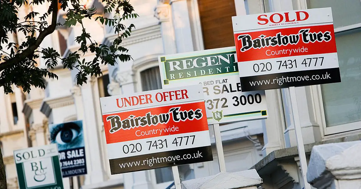 Average UK house price up nearly 10 per cent in a year