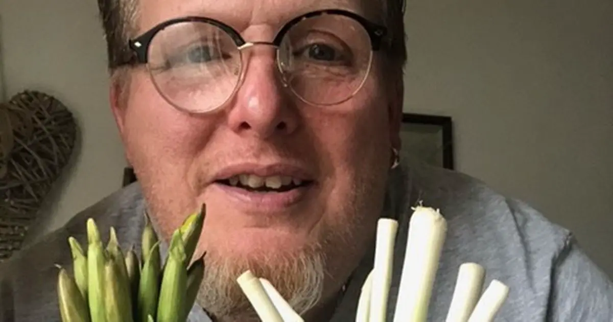 Confused husband buys spring onions instead of flowers as timeless Valentine's Day gift
