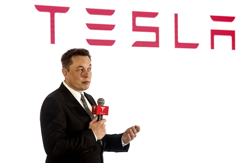 Elon Musk lashes out at Associated Press over Tesla recall