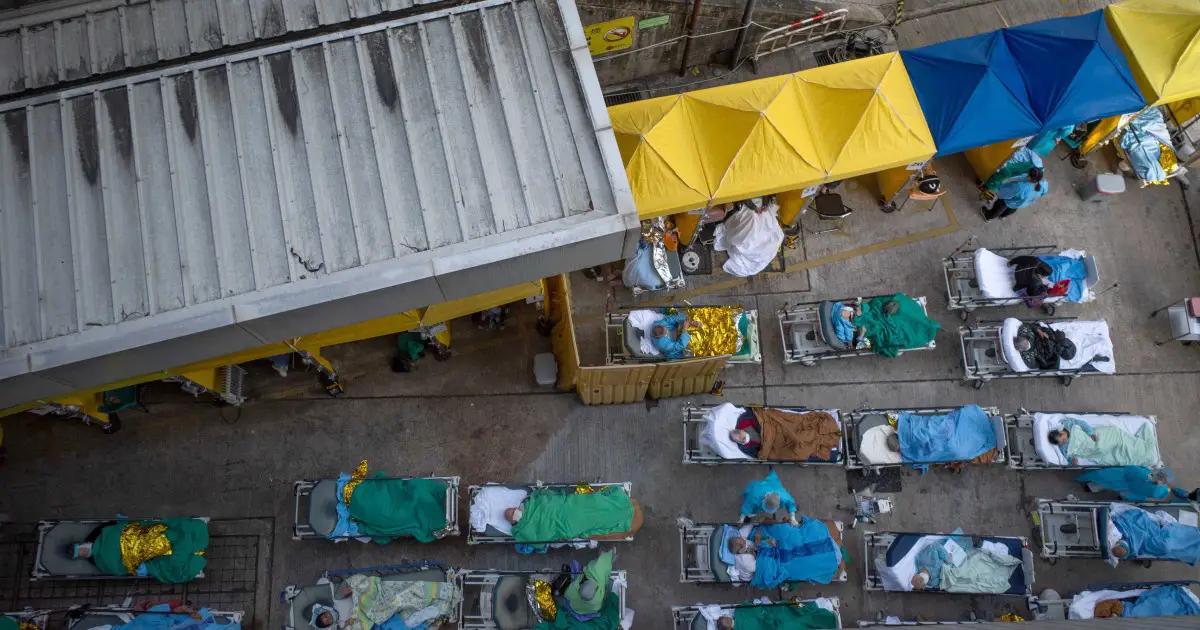 Hong Kong hospitals hit 90 percent capacity as virus cases surge