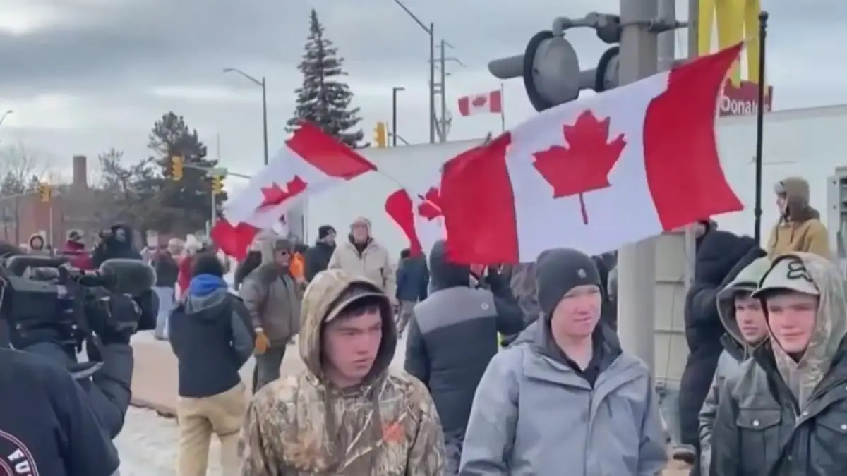 How misinformation and conspiracy theories spread along with protests in Canada