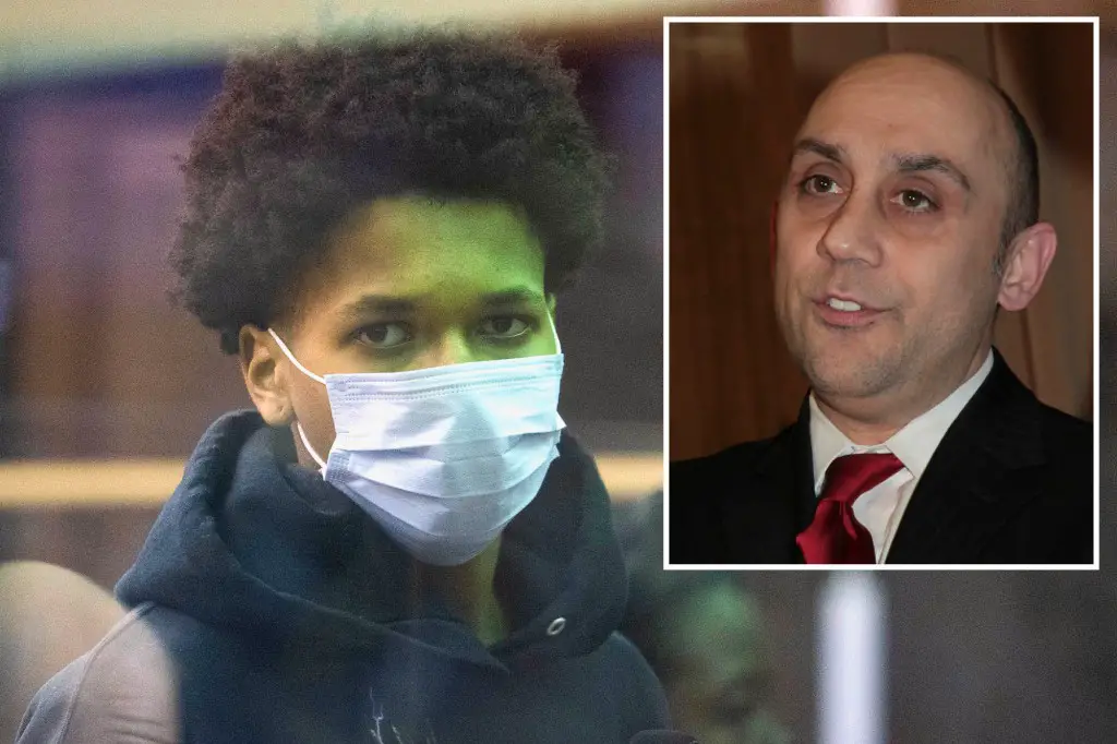 Manhattan judge gives alleged teen robber wake up call
