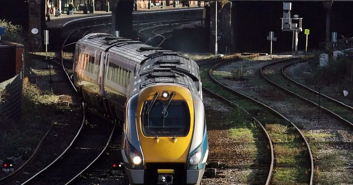 Many train passengers asked not to travel today as travel disruption continues