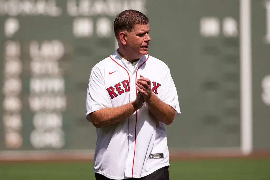 Marty Walsh offers to help negotiate MLB lockout impasse
