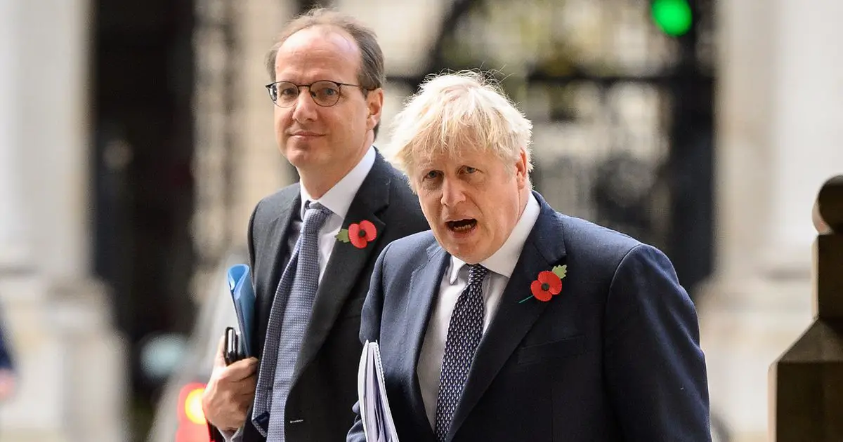 Two further senior Boris Johnson aides resign from No 10
