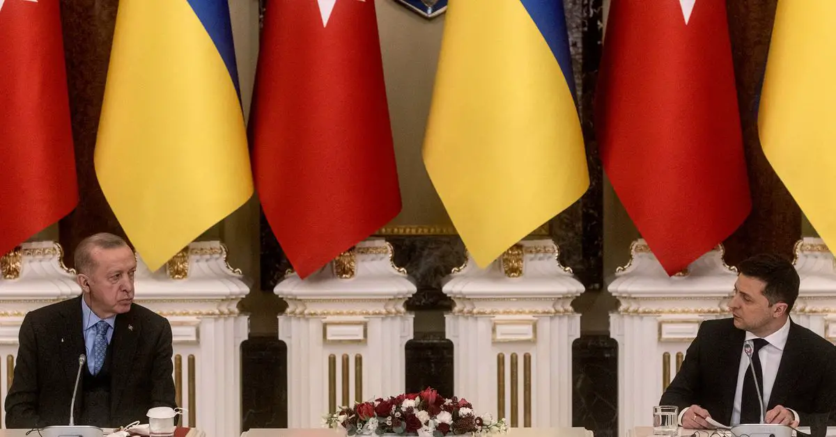 Ukraine links arms with Turkey, Poland and UK as NATO membership remains distant
