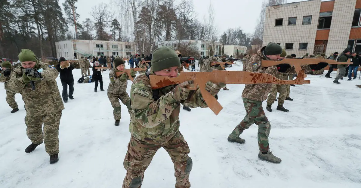 Ukraine’s new military branch: Citizens protecting their neighborhood