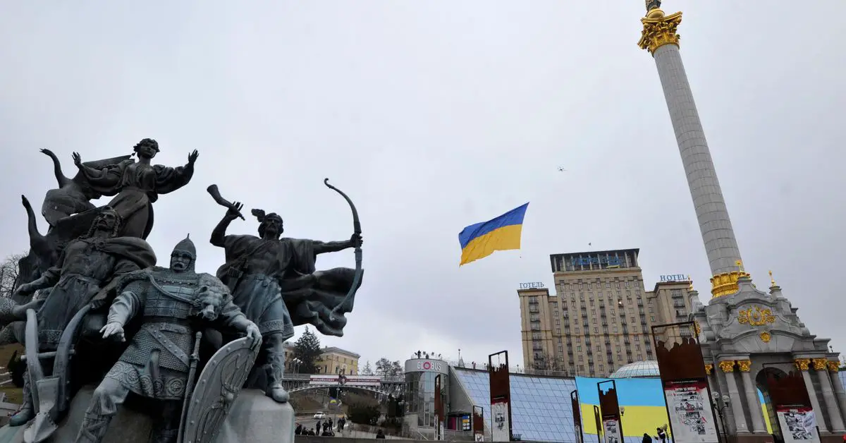 War warnings and calls for unity: Just another day in Ukraine