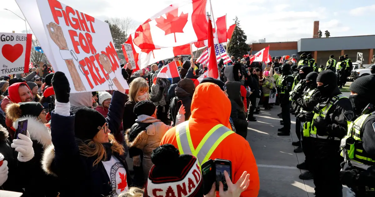 ‘Zero tolerance’: Police arrest protesters blockading Canada-U.S. bridge