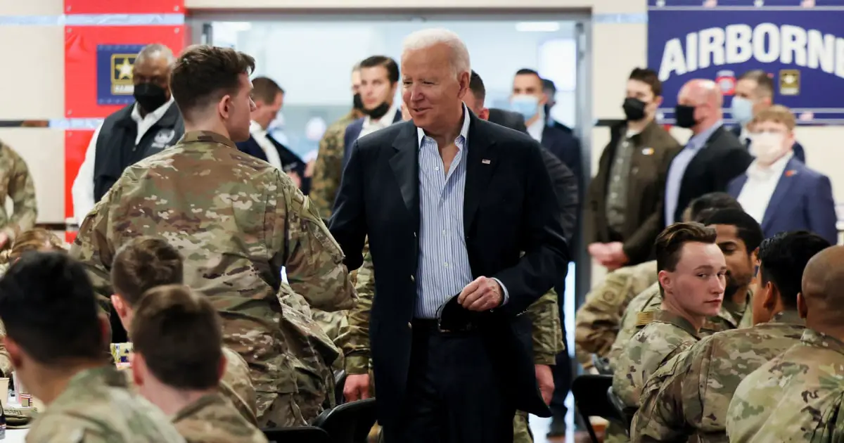 Biden meets with U.S. troops on Polish-Ukrainian border